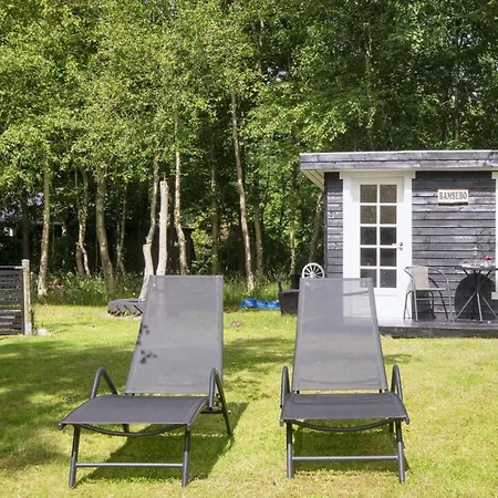 5 Person In Thyholm-by Traum