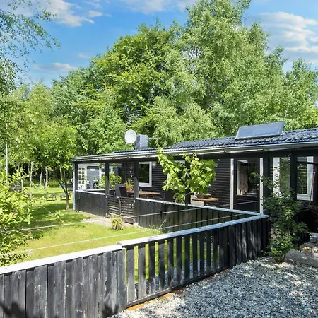 5 Person In Thyholm-by Traum Nyaraló *