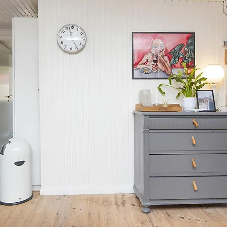 5 Person In Thyholm-by Traum